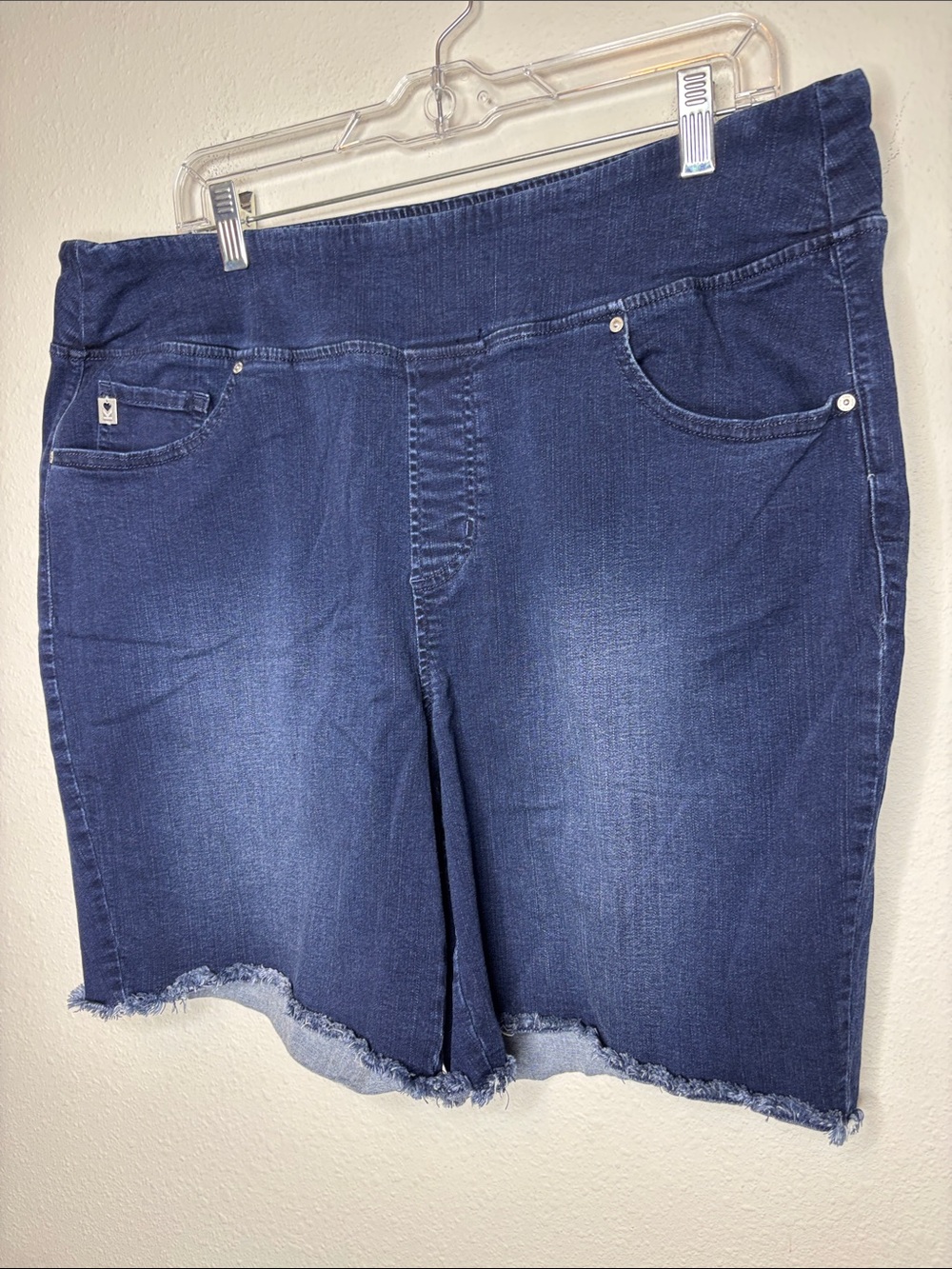 Belle by Kim Gravel Dark Blue Denim Frayed Hem Bermuda Shorts - Picture 3 of 9